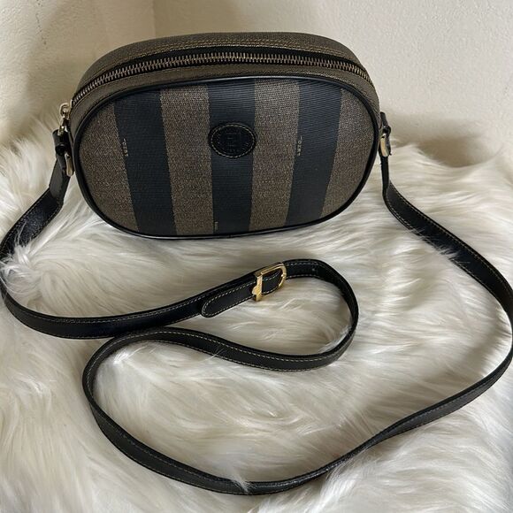 💯Authentic Fendi Pecan Crossbody Bag🍀 - Picture 15 of 17
